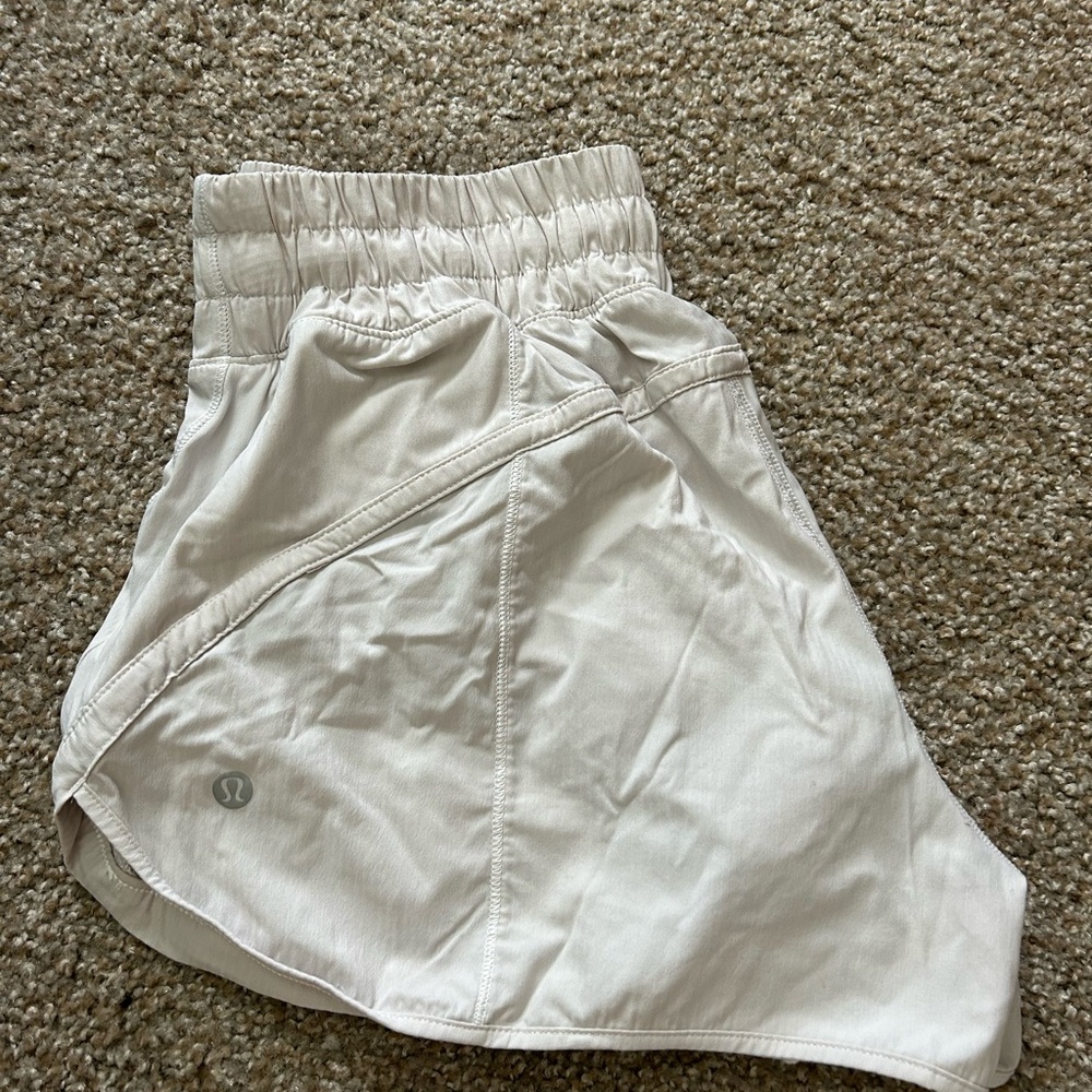 Lululemon track that high rise 3” shorts